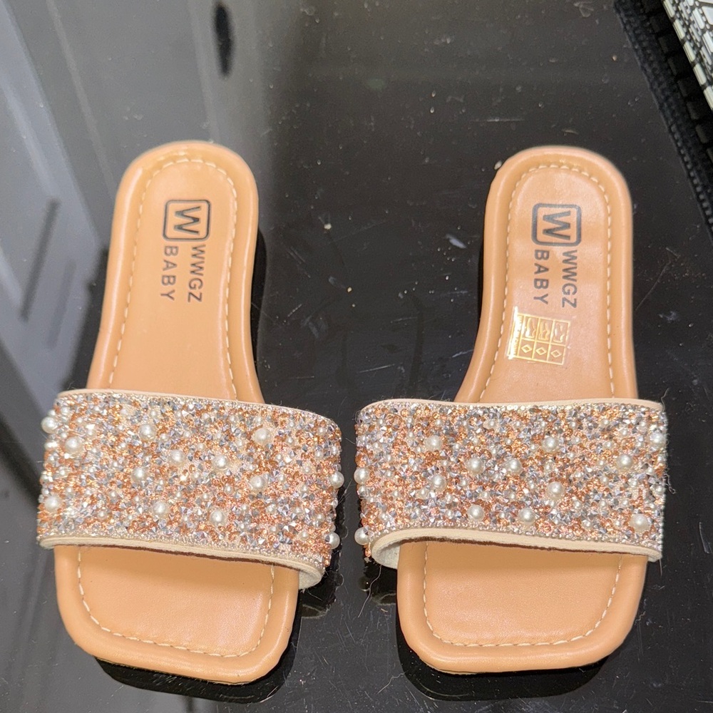 Girls Embellished Sandals - Gold